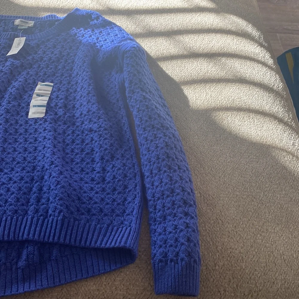 Sweater - Picture 3 of 5